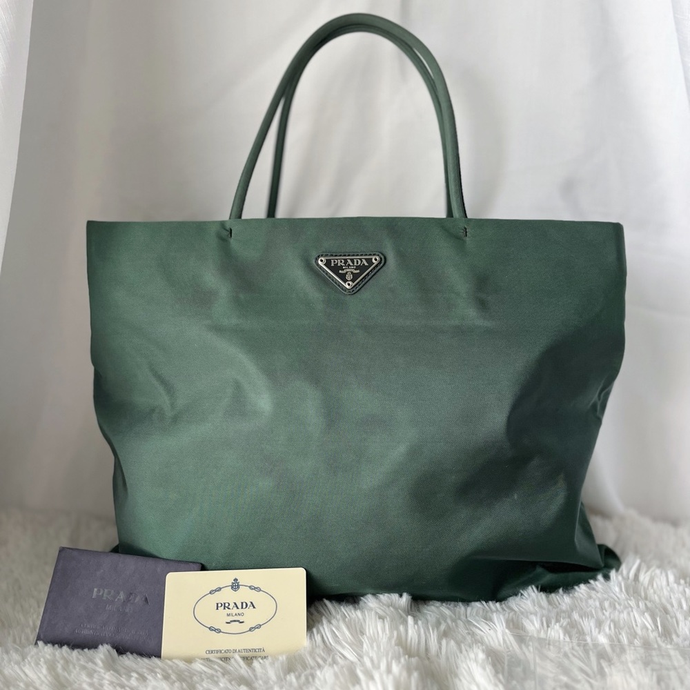 AUTHENTIC VINTAGE PRADA GREEN TOTE